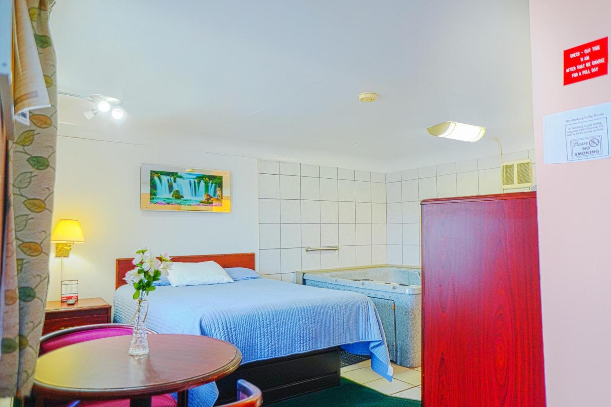 Bay Motel By Oyo Bay City Eksteriør billede