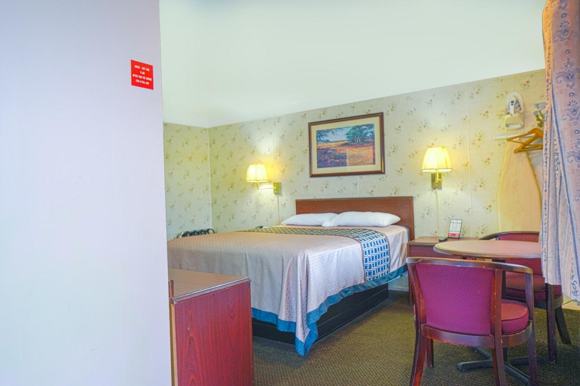 Bay Motel By Oyo Bay City Eksteriør billede